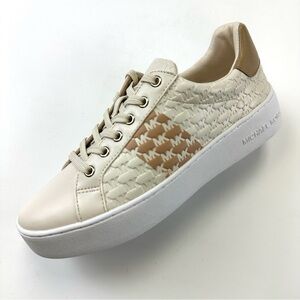 Michael Kors NWT cream sneakers womens Size 7M poppy lace up Neutral Sporty